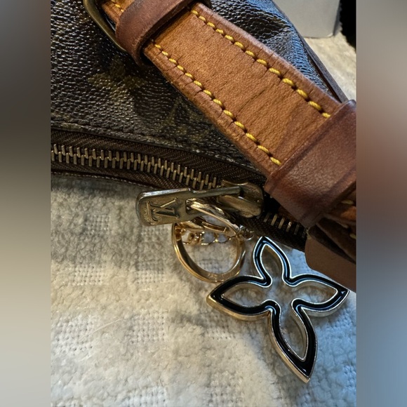 ❌SOLD❌ Vintage Louis Vuitton Bagattelle Hobo Shoulder Bag, Authenticated! EUC - Picture 14 of 16